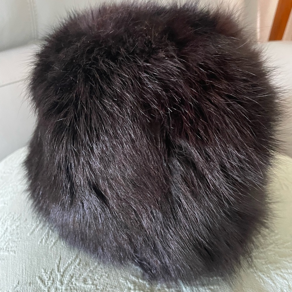 Luxurious Vintage Genuine Black Fur Hat